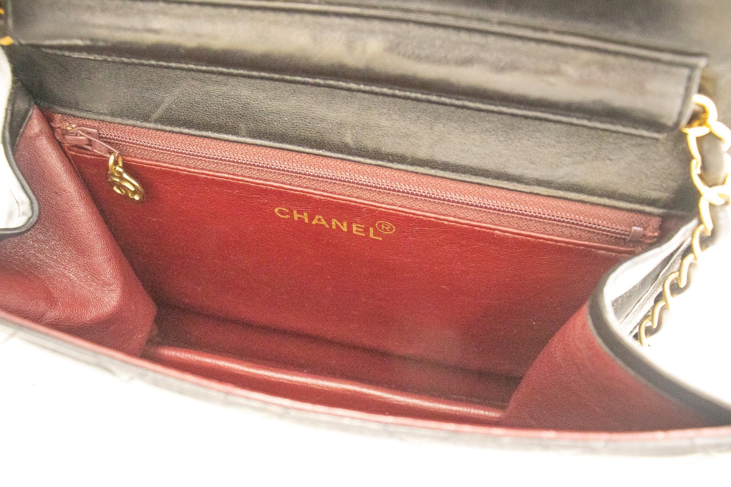 CHANEL Small Chain Shoulder Bag Clutch Black Quilted Flap Lambskin j85