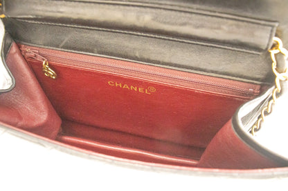 CHANEL Small Chain Shoulder Bag Clutch Black Quilted Flap Lambskin j85
