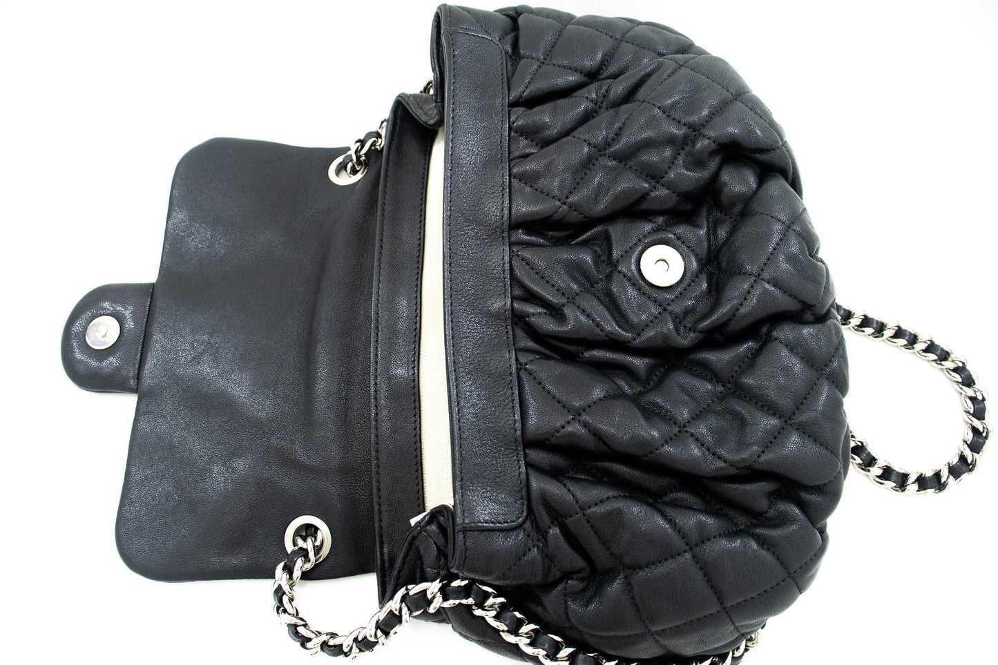 CHANEL Chain Around Shoulder Bag Crossbody Black Calfskin Leather k16