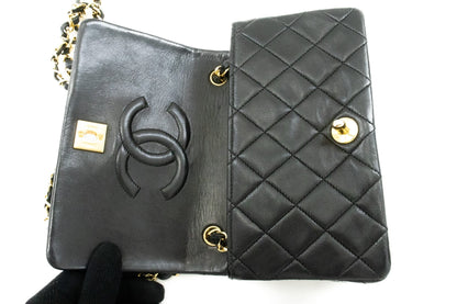 CHANEL Full Flap Chain Shoulder Bag Crossbody Black Quilted Lamb k64