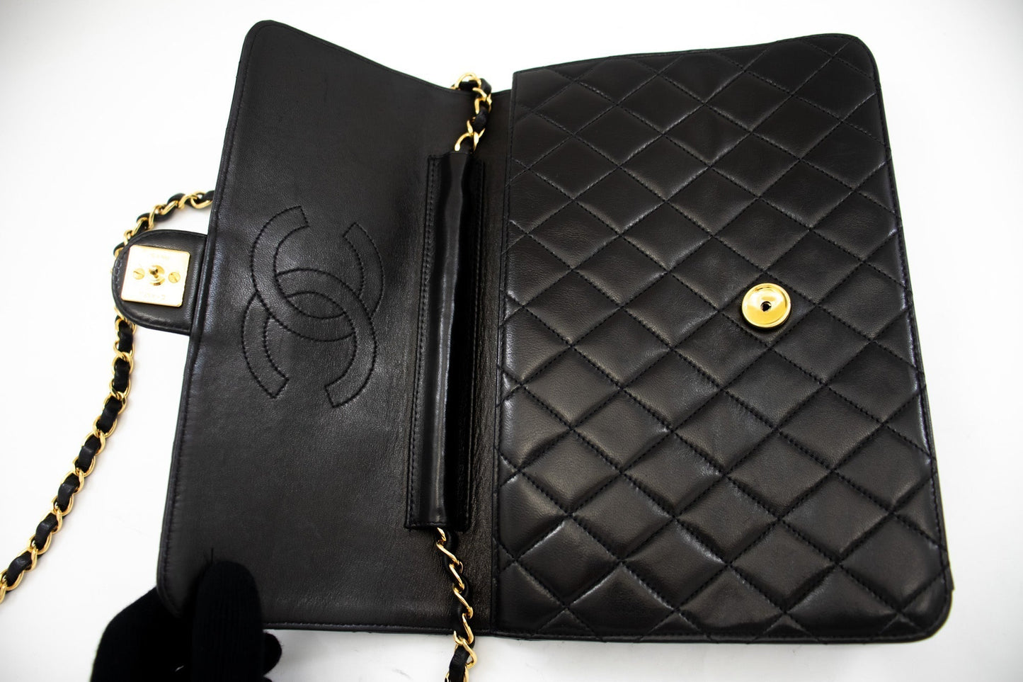 CHANEL Chain Shoulder Bag Clutch Black Quilted Flap Lambskin Purse k36