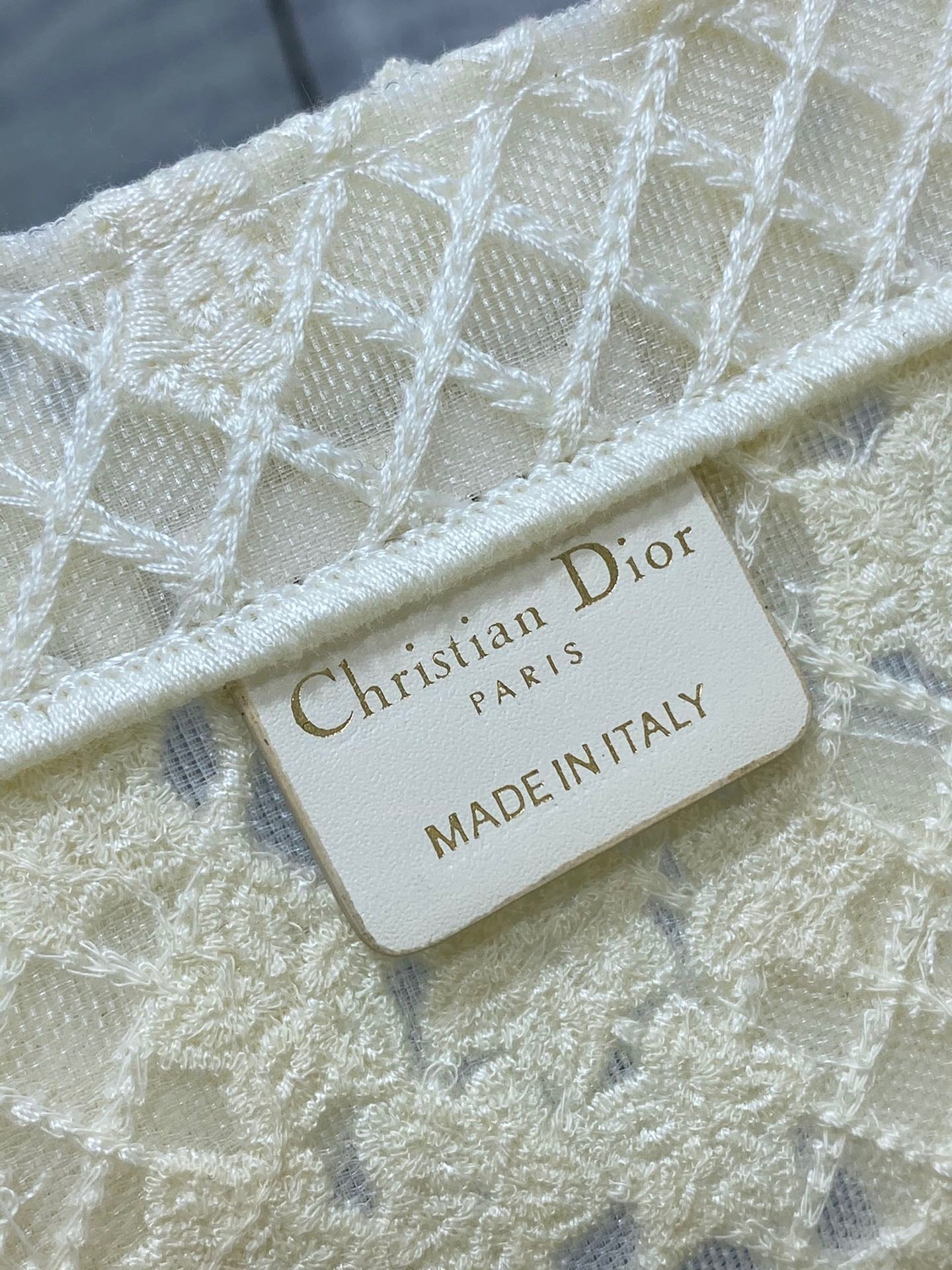 DR283 Medium Dior Book Tote / HIGHEST QUALITY VERSION / 14 x 11 x 5.5 inches