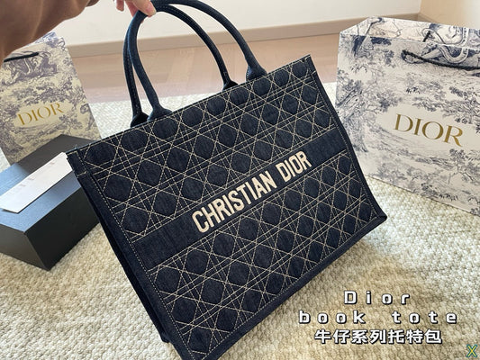 DR388 Large Dior Book Tote