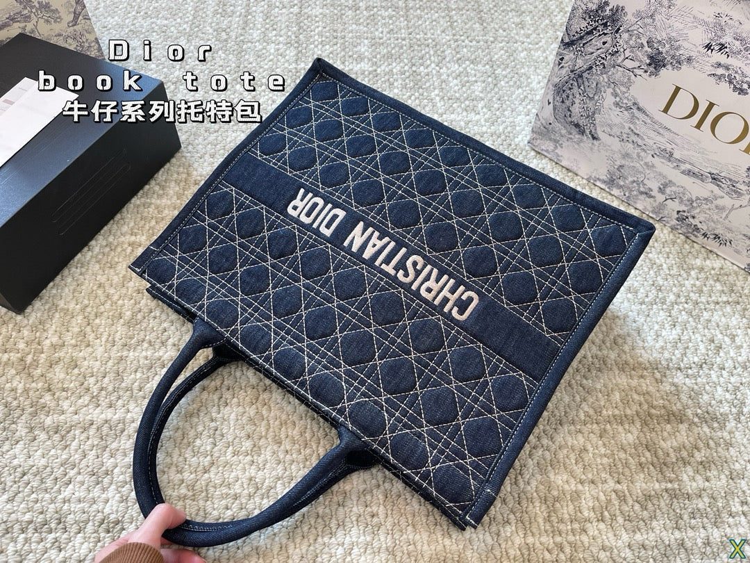 DR388 Large Dior Book Tote