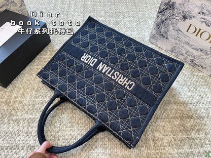 DR388 Large Dior Book Tote