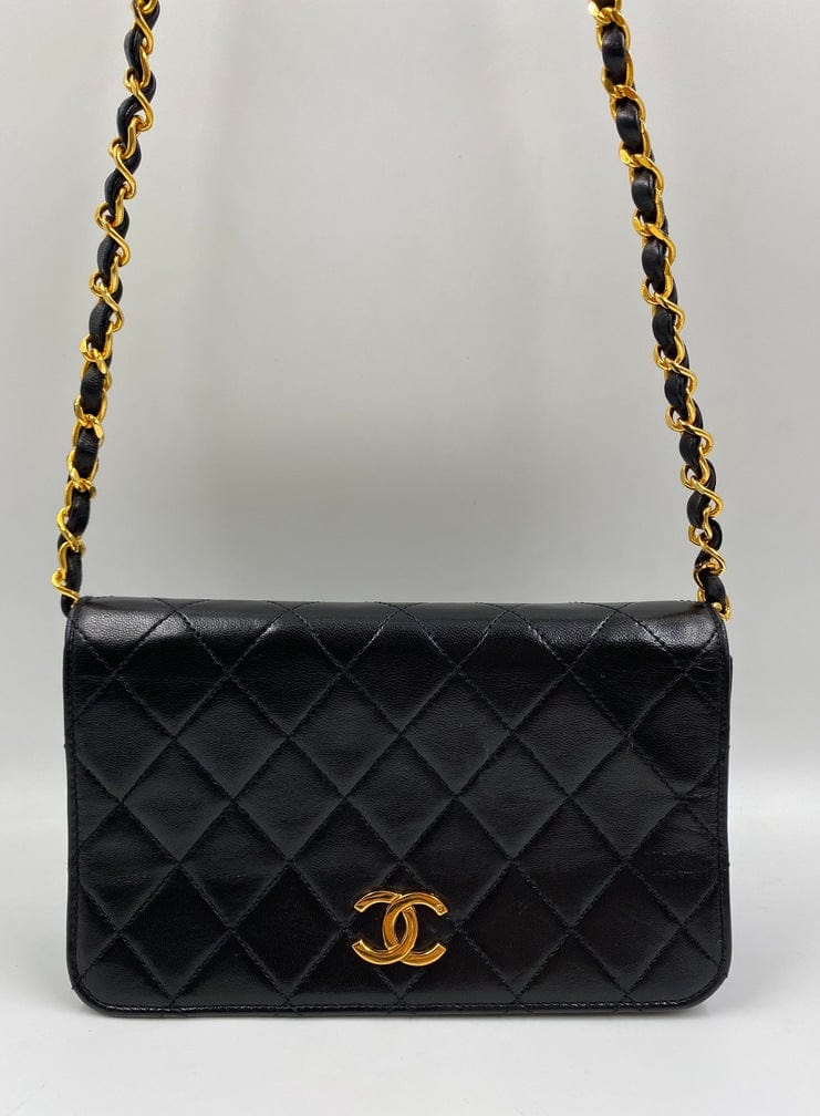 Chanel Vintage Crossbody Flap bag