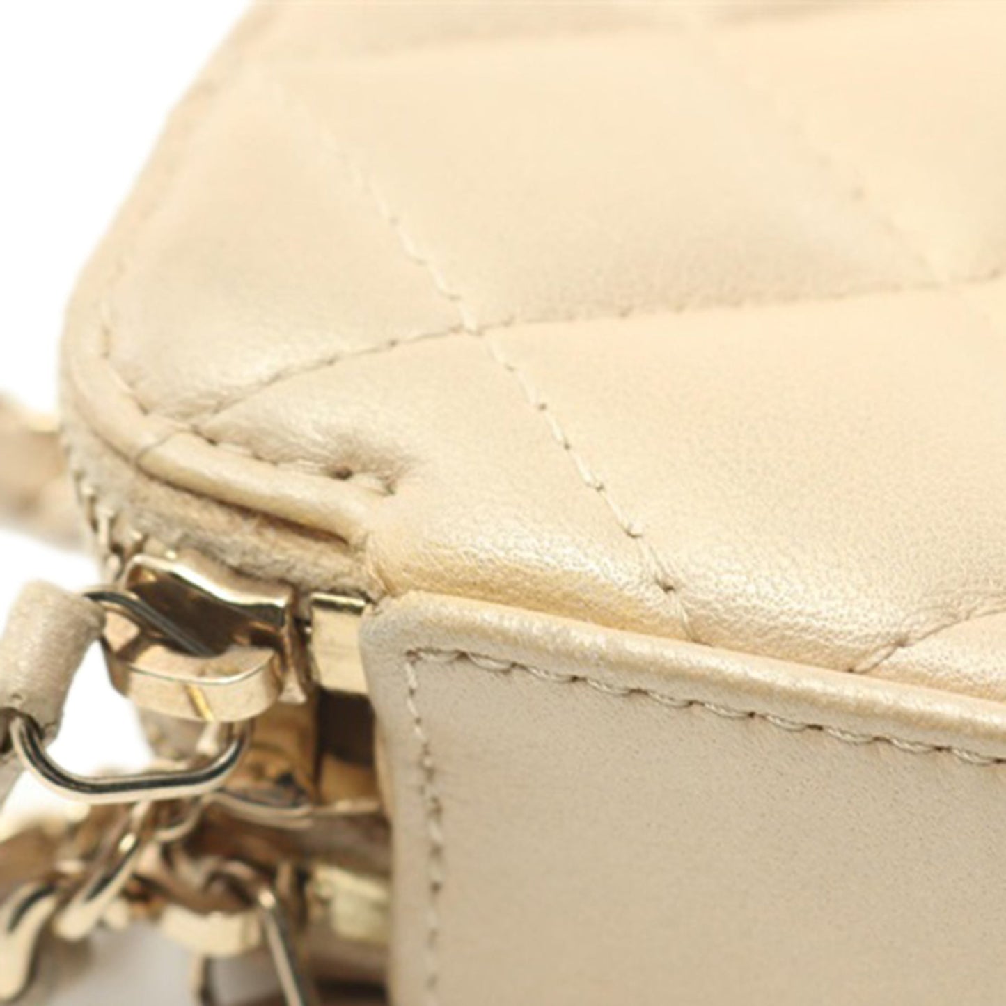 Beige Chanel Quilted Iridescent Lambskin Double Zip Pearl Clutch On Chain Crossbody Bag
