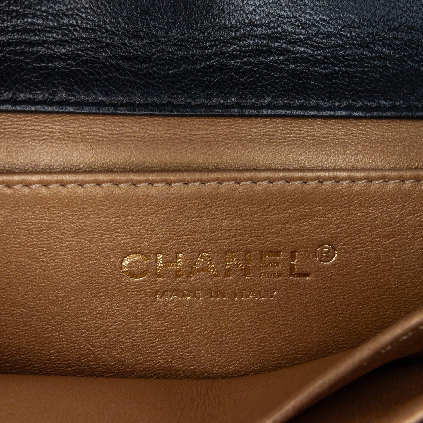 Chanel Sac Small Lambskin Chic Pearls Flap