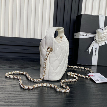 CHANEL 25C Hobo Bag 21.5cm Top Handle White Grained Calfskin