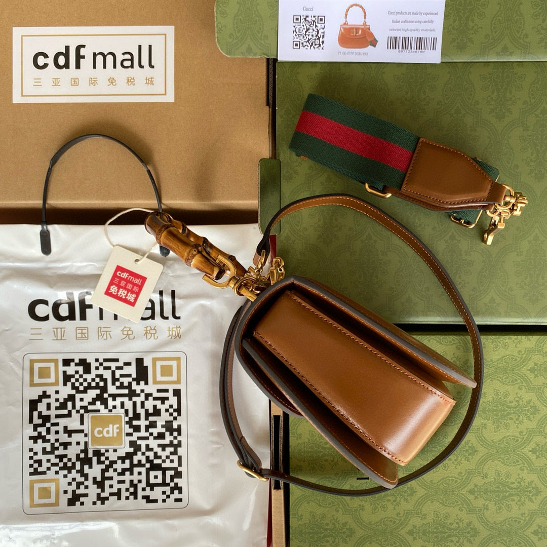 Gucci BAMBOO TOP HANDLE BAG 21 IN BROWN CALFSKIN