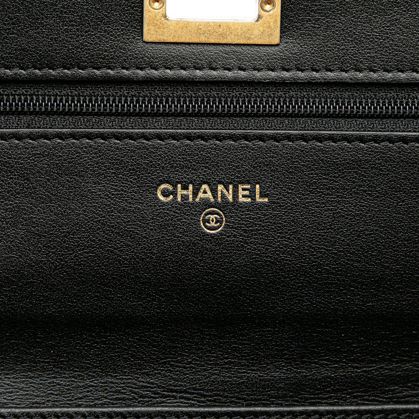 Black Chanel Calfskin Crocodile Embossed Graffiti 2.55 Cocodile Reissue Wallet On Chain Crossbody Bag