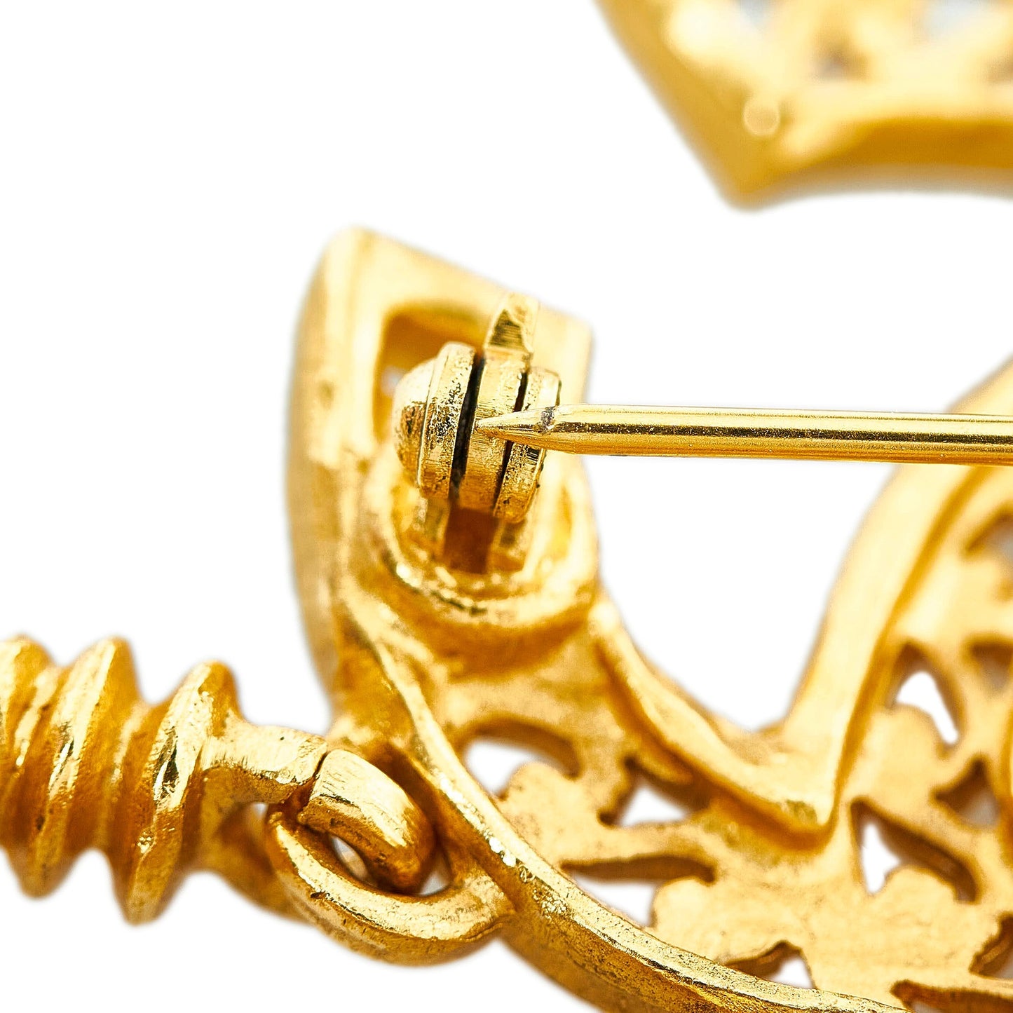 Gold Chanel CC Brooch