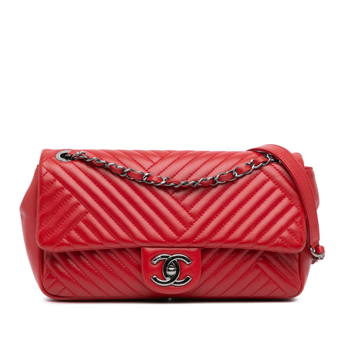 Chanel Sac Medium Lambskin CC Crossing Flap