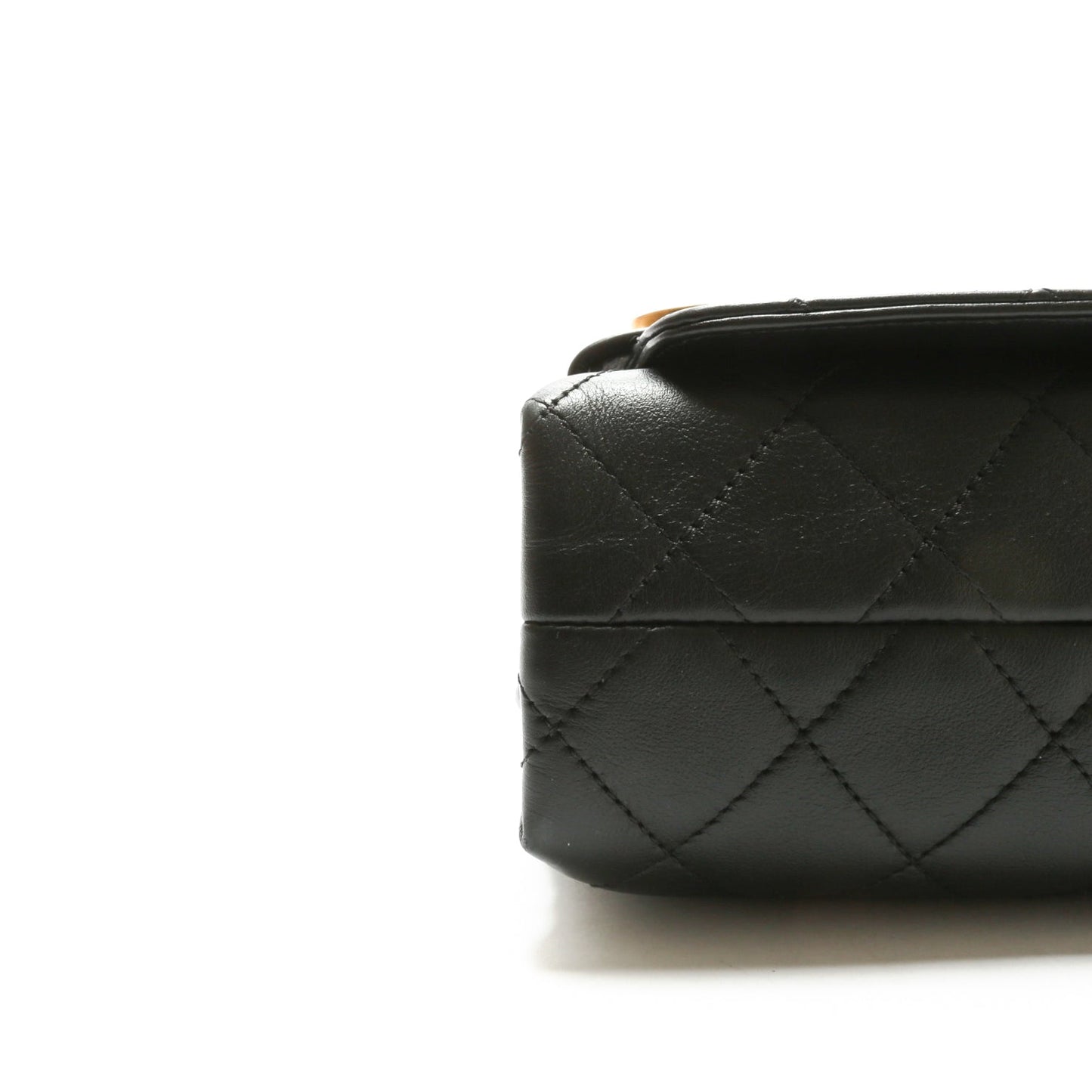 CHANEL 2020 Medium Enchained Flap Bag-Black