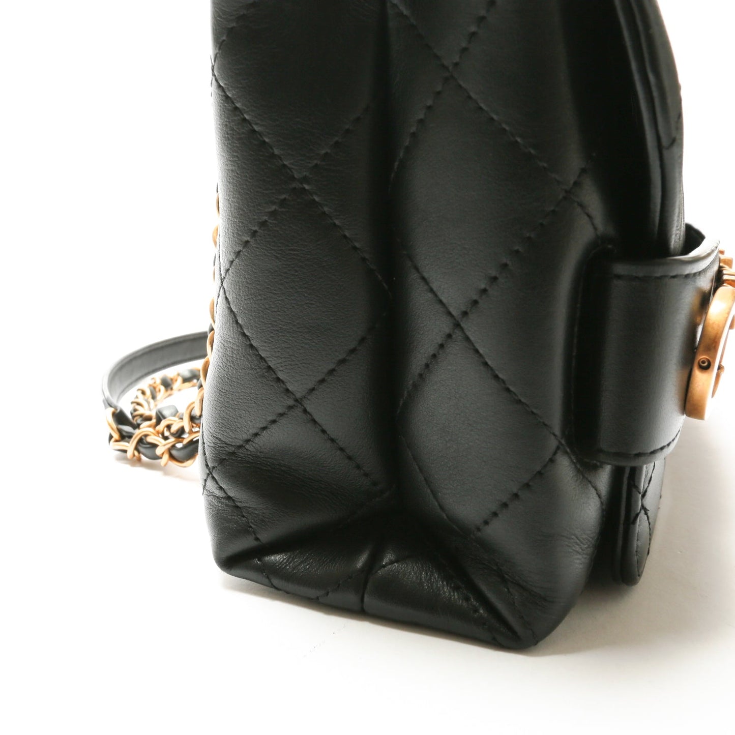 CHANEL 2020 Medium Enchained Flap Bag-Black