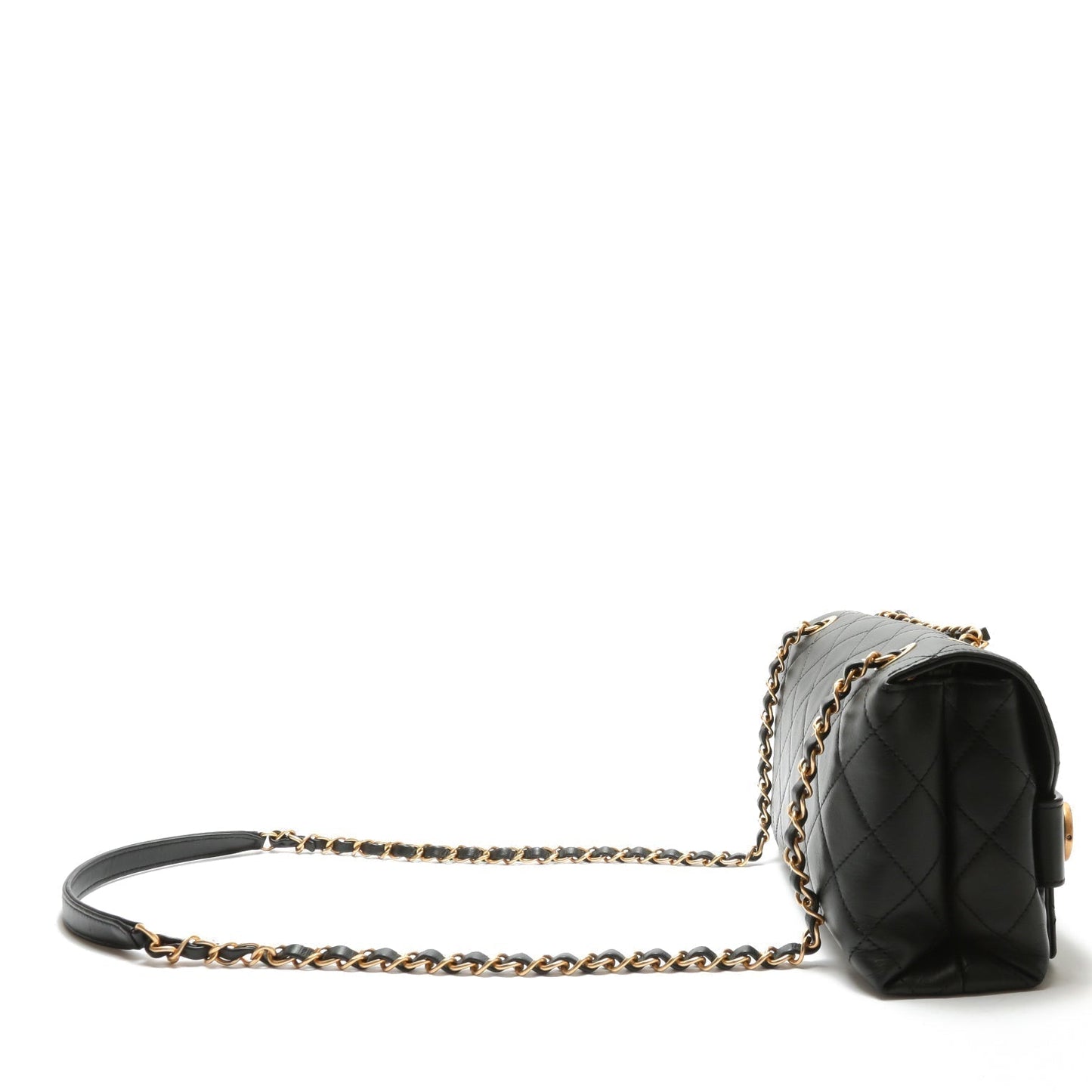 CHANEL 2020 Medium Enchained Flap Bag-Black