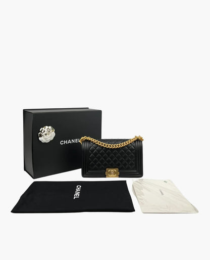 Chanel Sac Boy Medium en cuir noir