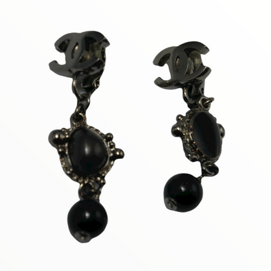 Chanel silver and black stone pendant earclips