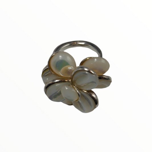 Chanel silver pearl and pearl flower ring
