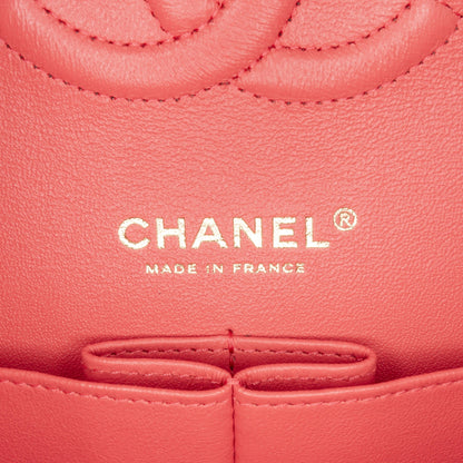 Chanel Sac Medium Classic Chevron Lambskin Double Flap