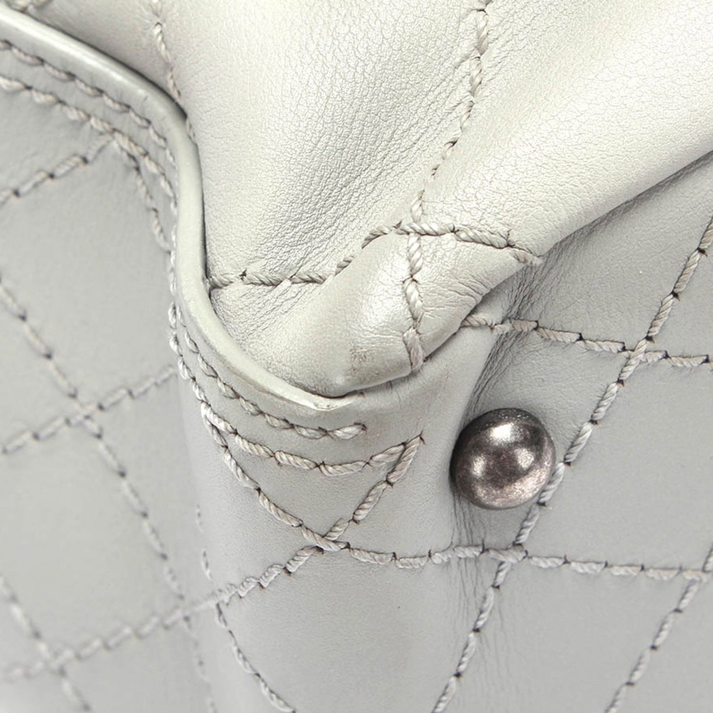 Chanel CC Pocket Handbag White Chevron Lambskin Silver