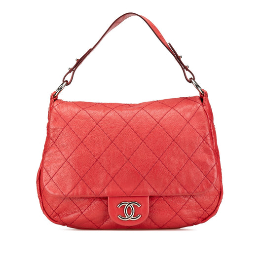 Chanel Sac Large Quilted Aged Calfskin On The Road Flap