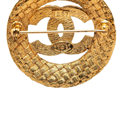 Gold Chanel Gold Plated CC Round Brooch