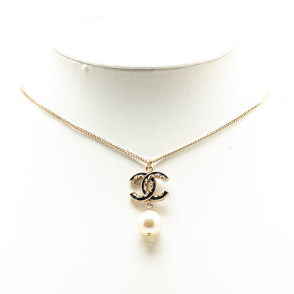 Black Chanel Enamel Faux Pearl Pendant Necklace