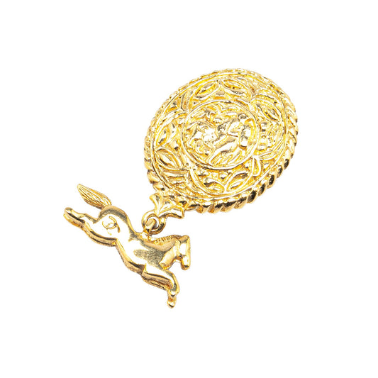 Gold Chanel Gold Plated CC Horsetop Brooch