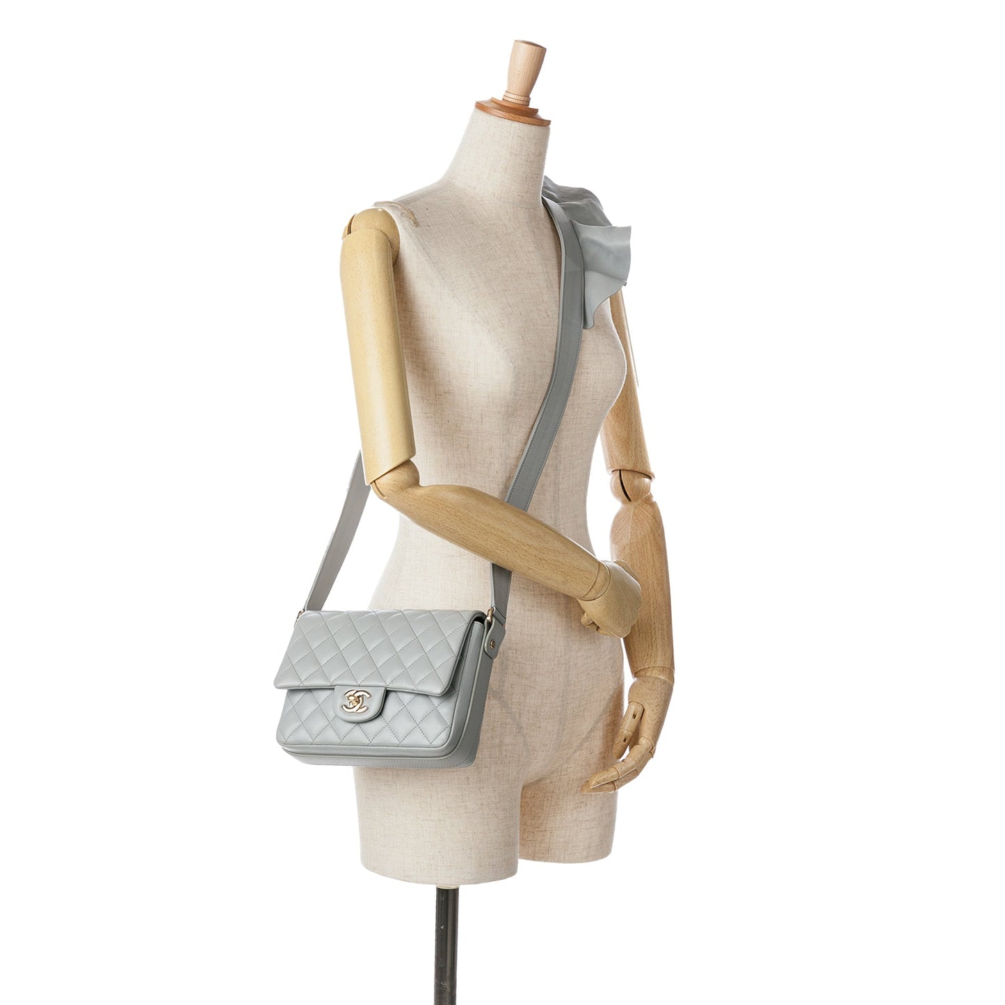 Gray Chanel Quilted Calfskin Bolero de Chanel Flap Crossbody Bag