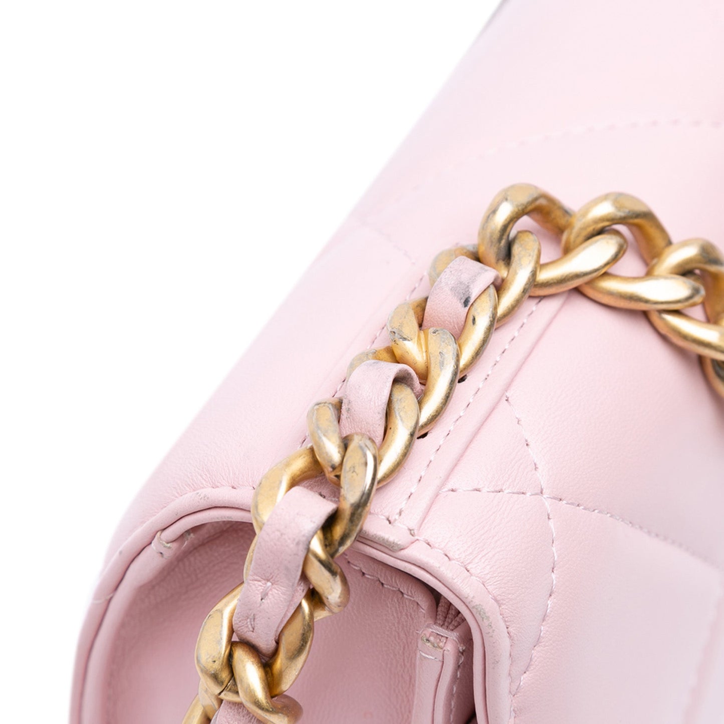 Chanel Sac Quilted Lambskin 19 Wallet on Chain