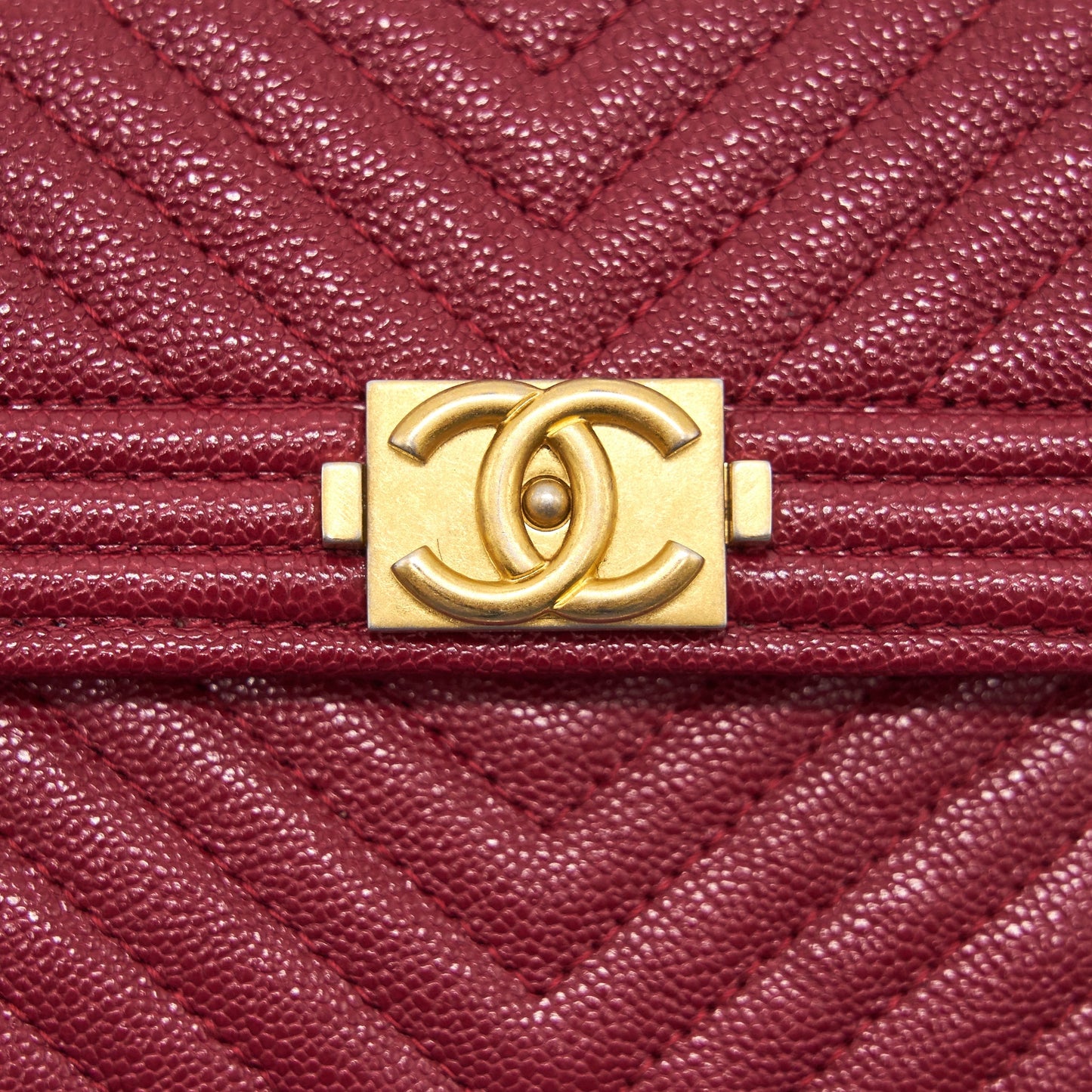 Chanel Caviar Chevron Quilted Boy Compact Wallet Red