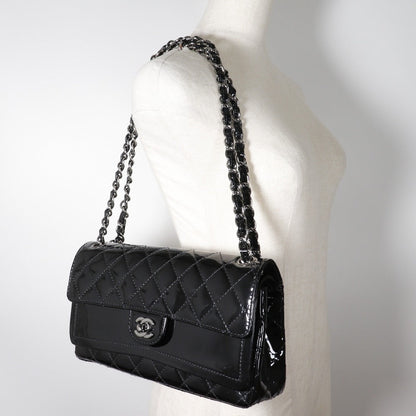 Chanel CC Quilted Patent Leather Double Flap Bag Enamel Shoulder Bag in New Condition