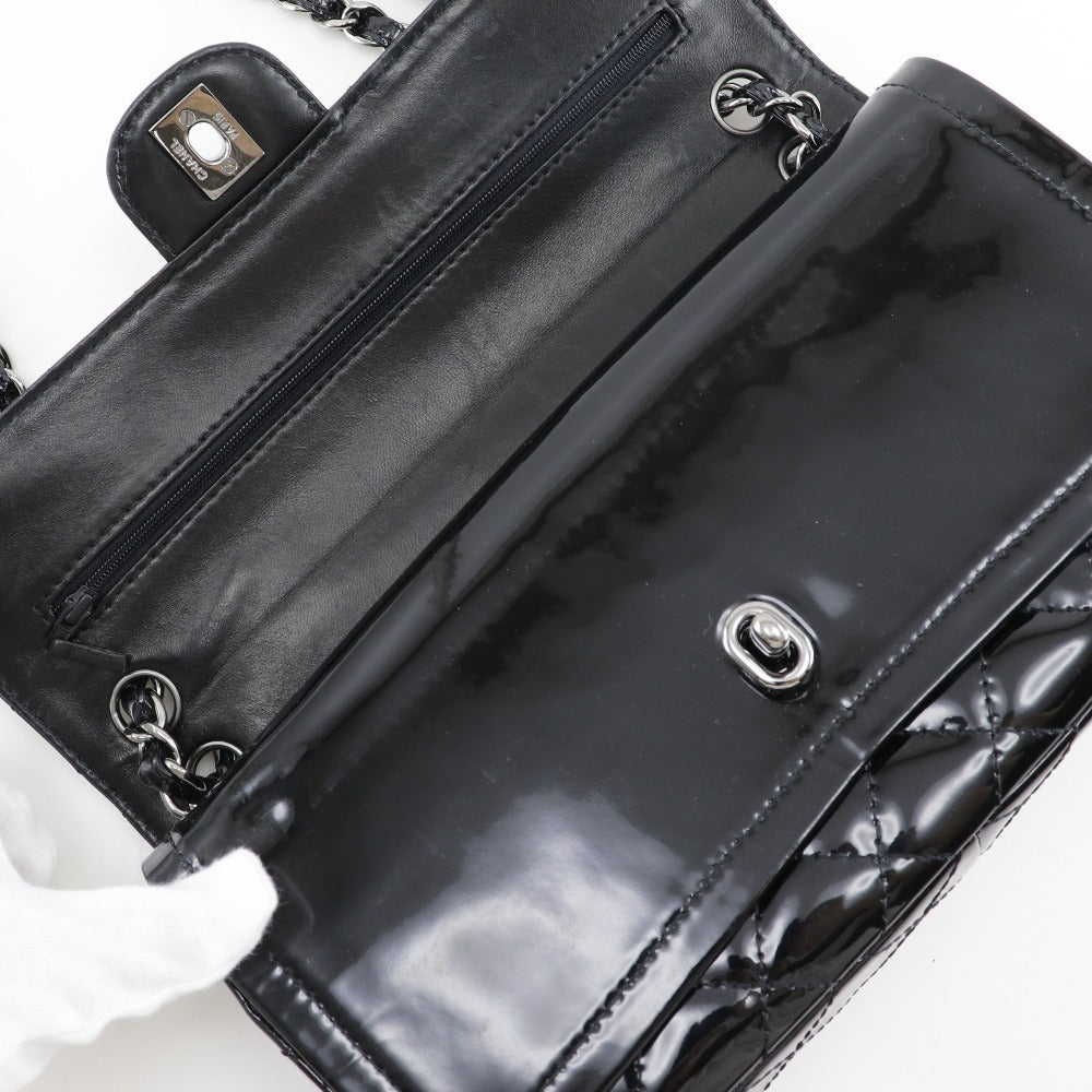 Chanel CC Quilted Patent Leather Double Flap Bag Enamel Shoulder Bag in New Condition
