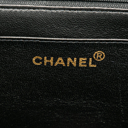Black Chanel Jumbo Classic Lambskin Single Flap Shoulder Bag