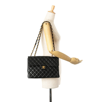 Black Chanel Jumbo Classic Lambskin Single Flap Shoulder Bag