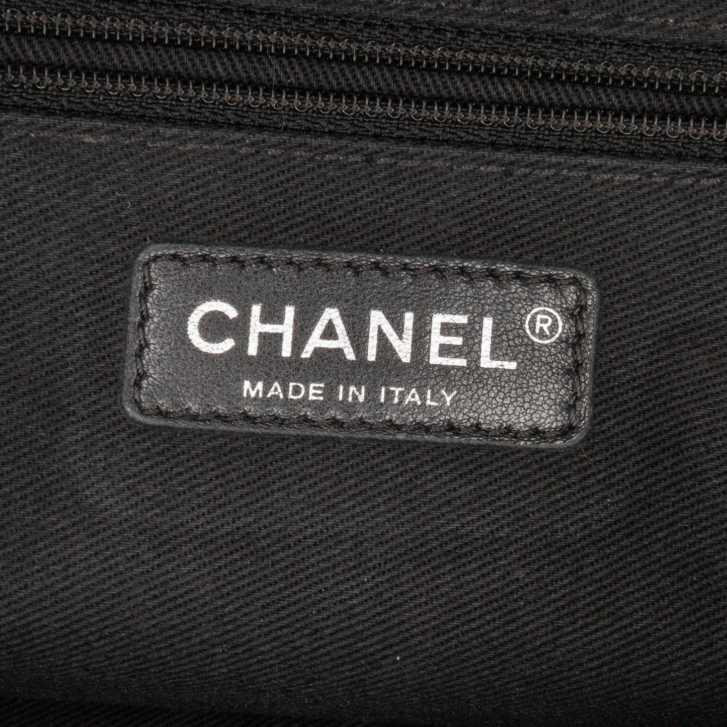 Gray Chanel Jumbo Quilted Caviar Easy Flap Shoulder Bag