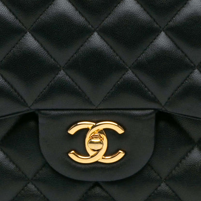 Chanel Sac Jumbo Classic Lambskin Double Flap