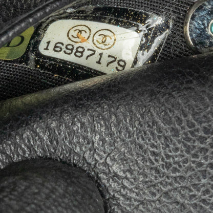 Black Chanel CC Camellia Leather Key Holder