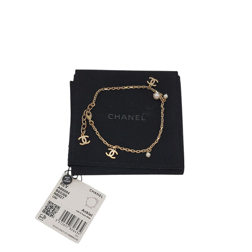 CHANEL CC Faux Pearl Station Bracelet / Anklet