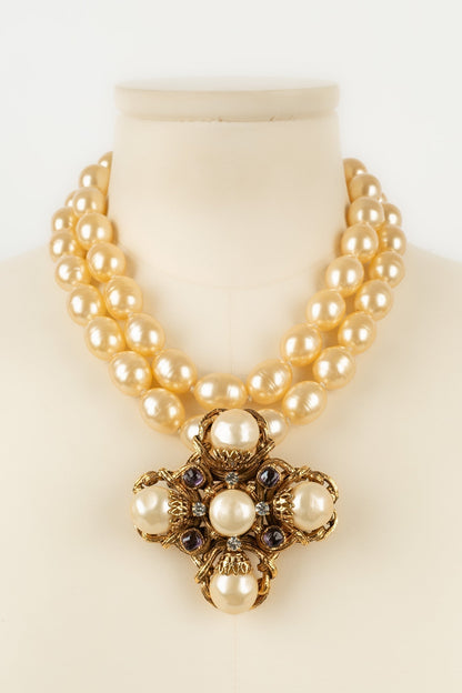 Collier Chanel