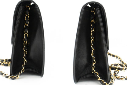 CHANEL Chain Shoulder Bag Clutch Black Quilted Flap Lambskin Purse j98