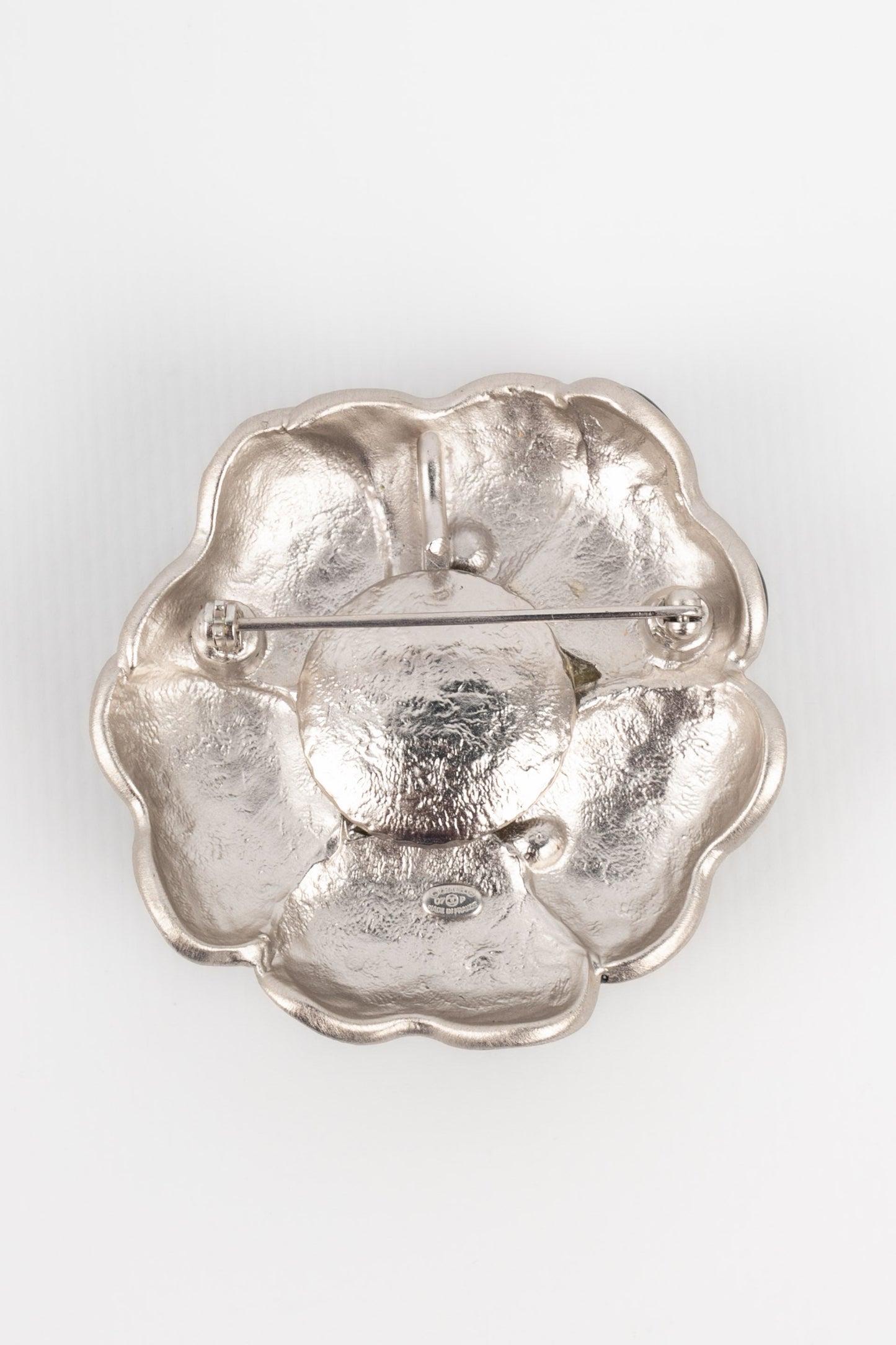 Broche camlia Chanel