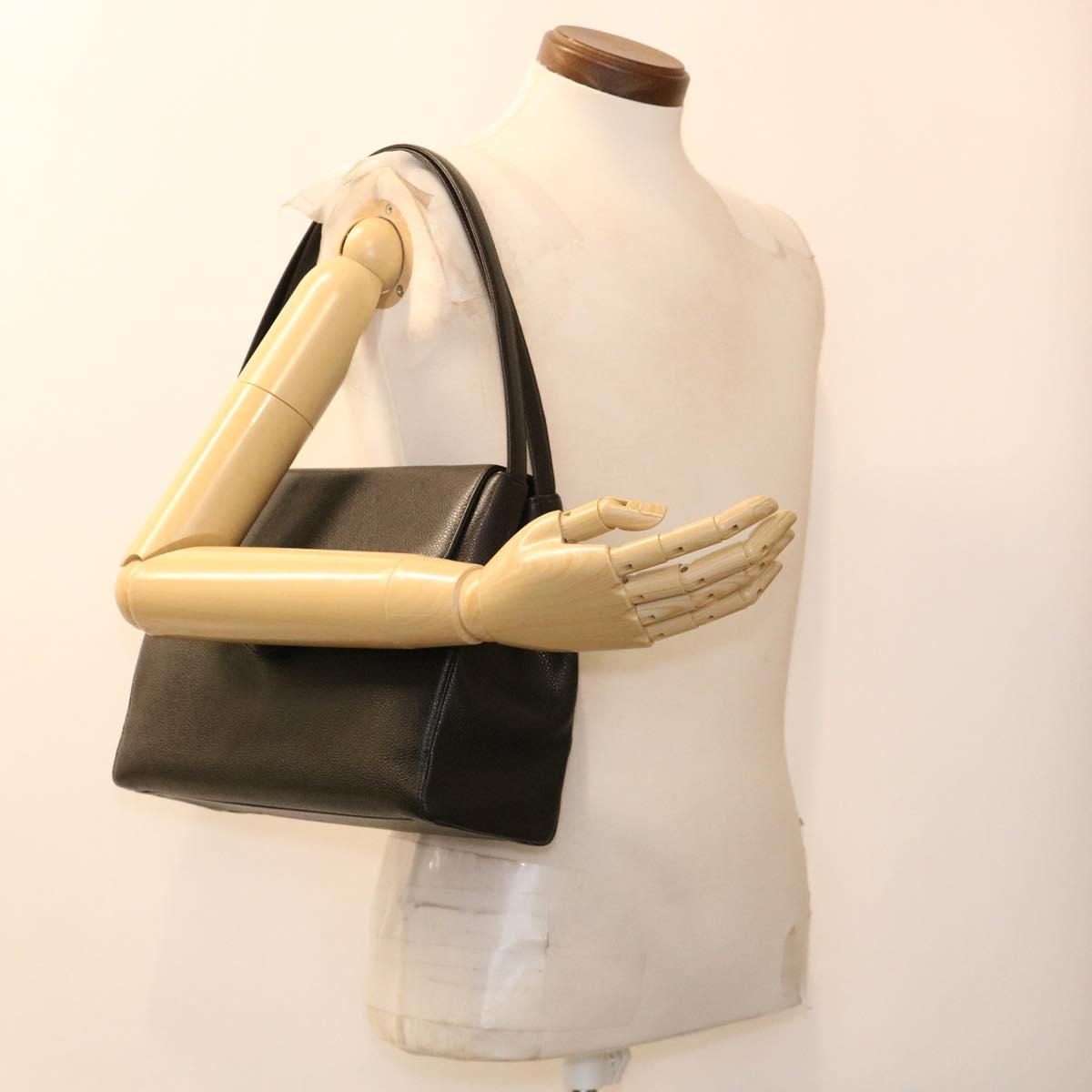 CHANEL Shoulder Bag Caviar Skin Black CC am4067