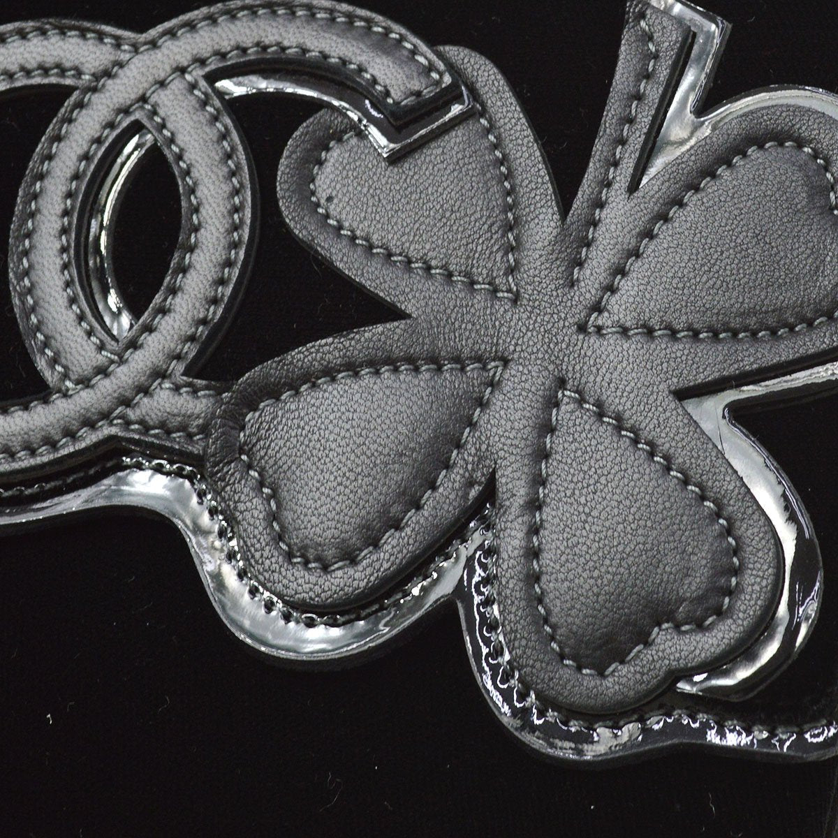 CHANEL 2005-2006 Icon Handbag