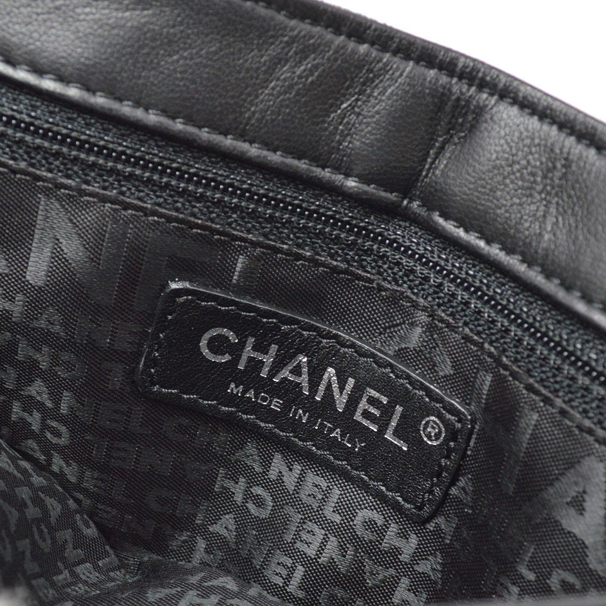 CHANEL 2005-2006 Icon Handbag