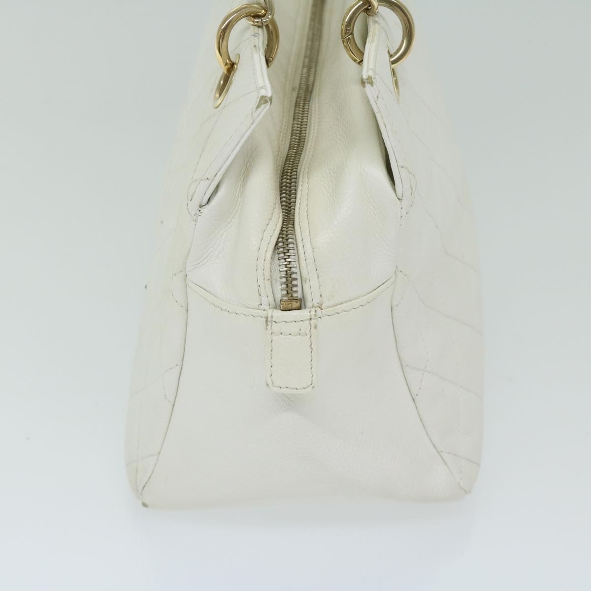 CHANEL Matelasse Chain Shoulder Bag Caviar Skin White CC ar11502