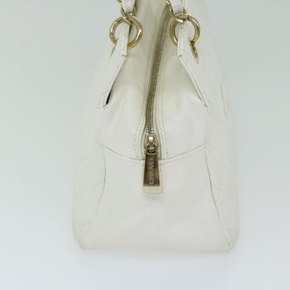 CHANEL Matelasse Chain Shoulder Bag Caviar Skin White CC ar11502