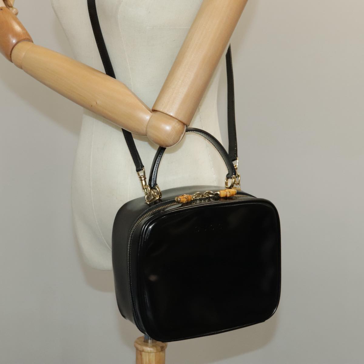 GUCCI Bamboo Vanity Hand Bag Patent 2way Black 000 3270 0323  ar12726