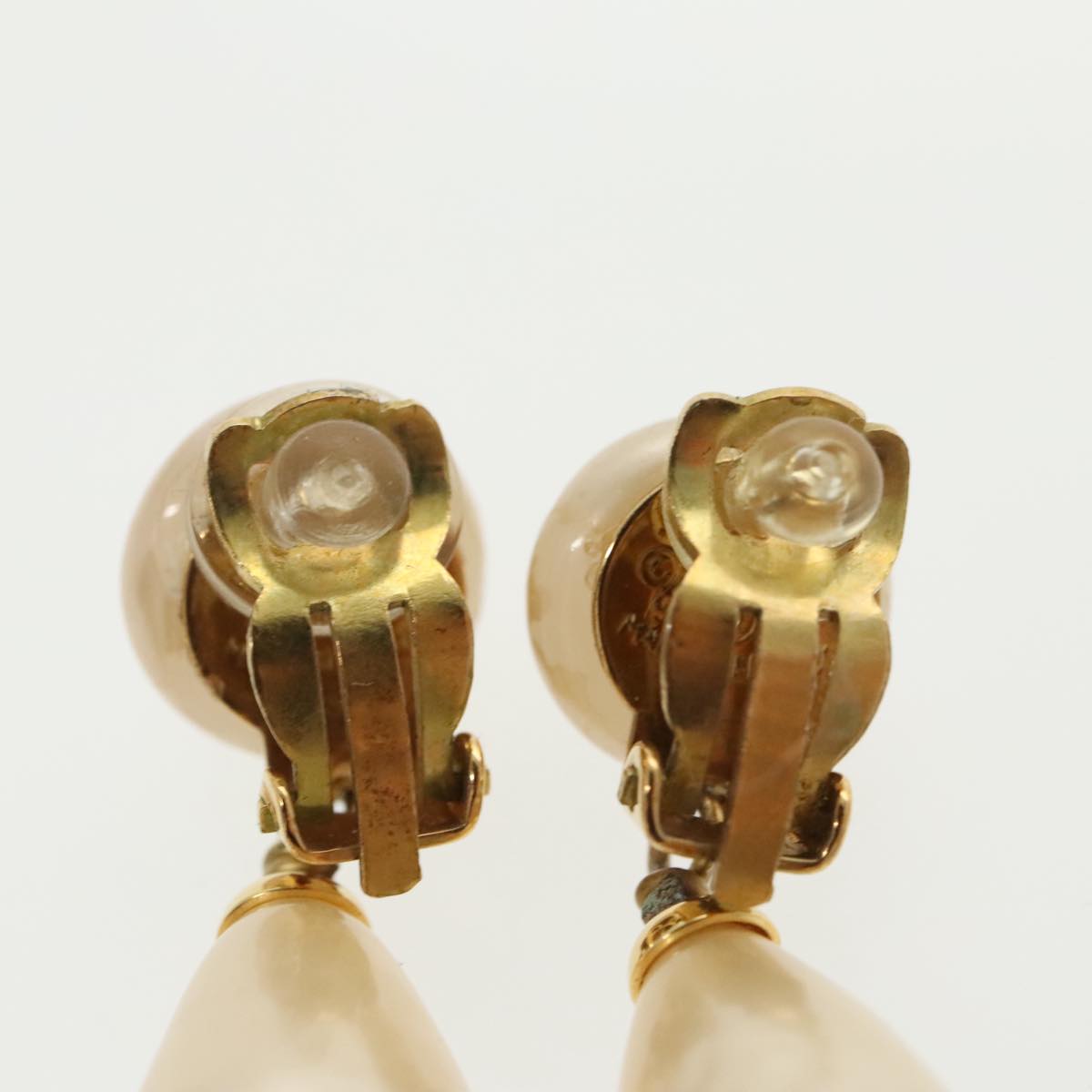 CHANEL Pearl Earring metal White CC ar12918